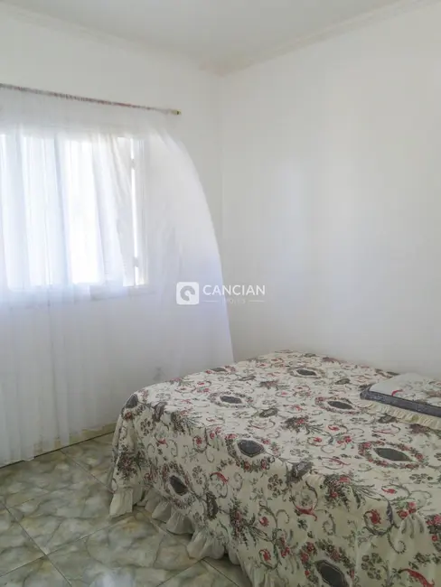 Foto 6 de Sobrado com 4 quartos à venda, 230m2 em Divina Providência, Santa Maria - RS