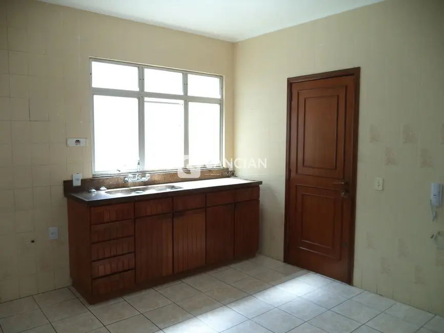 Apartamento com 3 quartos à venda, 345m2 em Nossa Senhora de Fátima, Santa Maria - RS - imagem 5 Foto 5 de Apartamento com 3 quartos à venda, 345m2 em Nossa Senhora de Fátima, Santa Maria - RS