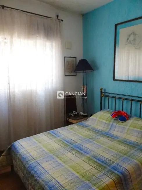 Casa com 4 quartos à venda, 180m2 em Nossa Senhora do Rosário, Santa Maria - RS - imagem 9 Foto 9 de Casa com 4 quartos à venda, 180m2 em Nossa Senhora do Rosário, Santa Maria - RS