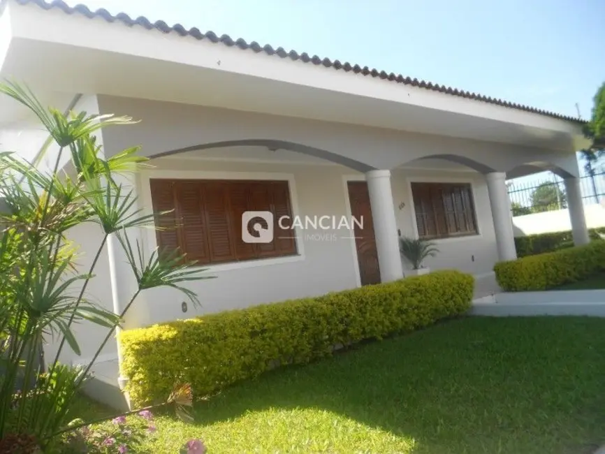 Casa com 4 quartos à venda, 354m2 em Camobi, Santa Maria - RS - imagem 3 Foto 3 de Casa com 4 quartos à venda, 354m2 em Camobi, Santa Maria - RS
