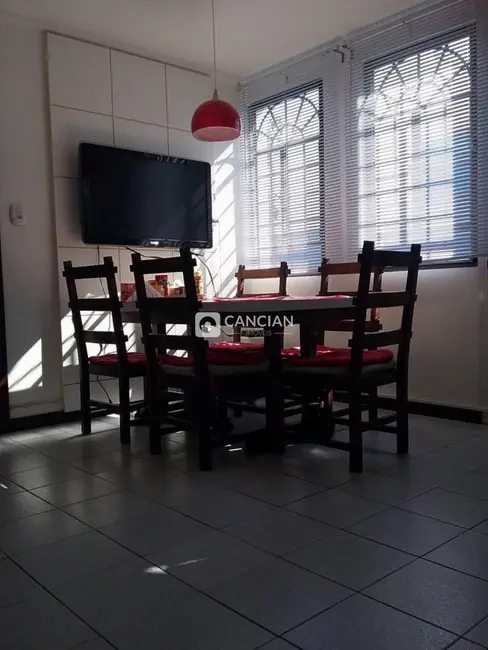 Casa com 3 quartos à venda, 330m2 em Camobi, Santa Maria - RS - imagem 4 Foto 4 de Casa com 3 quartos à venda, 330m2 em Camobi, Santa Maria - RS