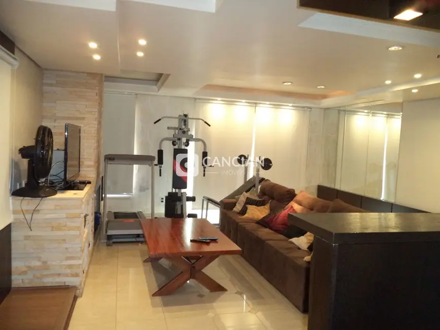 Foto 3 de Cobertura com 4 quartos à venda, 440m2 em Nossa Senhora das Dores, Santa Maria - RS