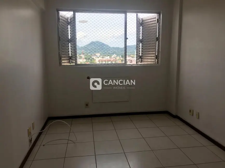 Apartamento com 2 quartos à venda, 70m2 em Centro, Santa Maria - RS - imagem 7 Foto 7 de Apartamento com 2 quartos à venda, 70m2 em Centro, Santa Maria - RS