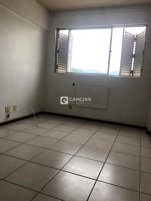 Apartamento com 2 quartos à venda, 70m2 em Centro, Santa Maria - RS - imagem 9 Foto 9 de Apartamento com 2 quartos à venda, 70m2 em Centro, Santa Maria - RS