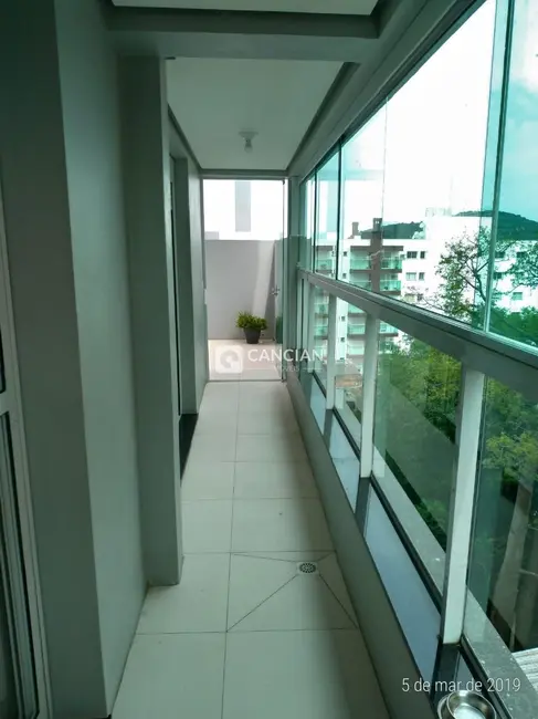 Foto 3 de Apartamento com 2 quartos à venda, 128m2 em Nossa Senhora de Lourdes, Santa Maria - RS