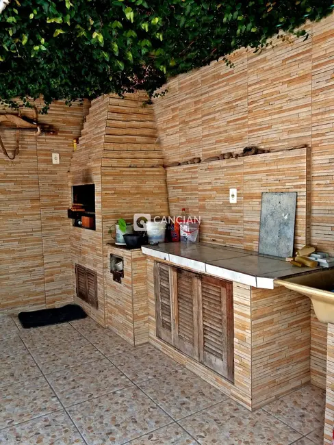 Casa com 4 quartos à venda, 190m2 em Pé de Plátano, Santa Maria - RS - imagem 6 Foto 6 de Casa com 4 quartos à venda, 190m2 em Pé de Plátano, Santa Maria - RS
