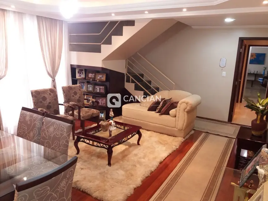 Cobertura com 4 quartos à venda, 230m2 em Nossa Senhora de Fátima, Santa Maria - RS - imagem 3 Foto 3 de Cobertura com 4 quartos à venda, 230m2 em Nossa Senhora de Fátima, Santa Maria - RS