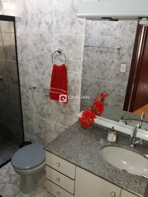 Cobertura com 4 quartos à venda, 230m2 em Nossa Senhora de Fátima, Santa Maria - RS - imagem 6 Foto 6 de Cobertura com 4 quartos à venda, 230m2 em Nossa Senhora de Fátima, Santa Maria - RS
