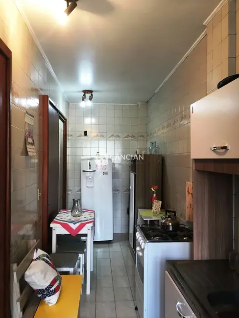 Foto 2 de Kitnet com 1 quarto à venda, 35m2 em Centro, Santa Maria - RS