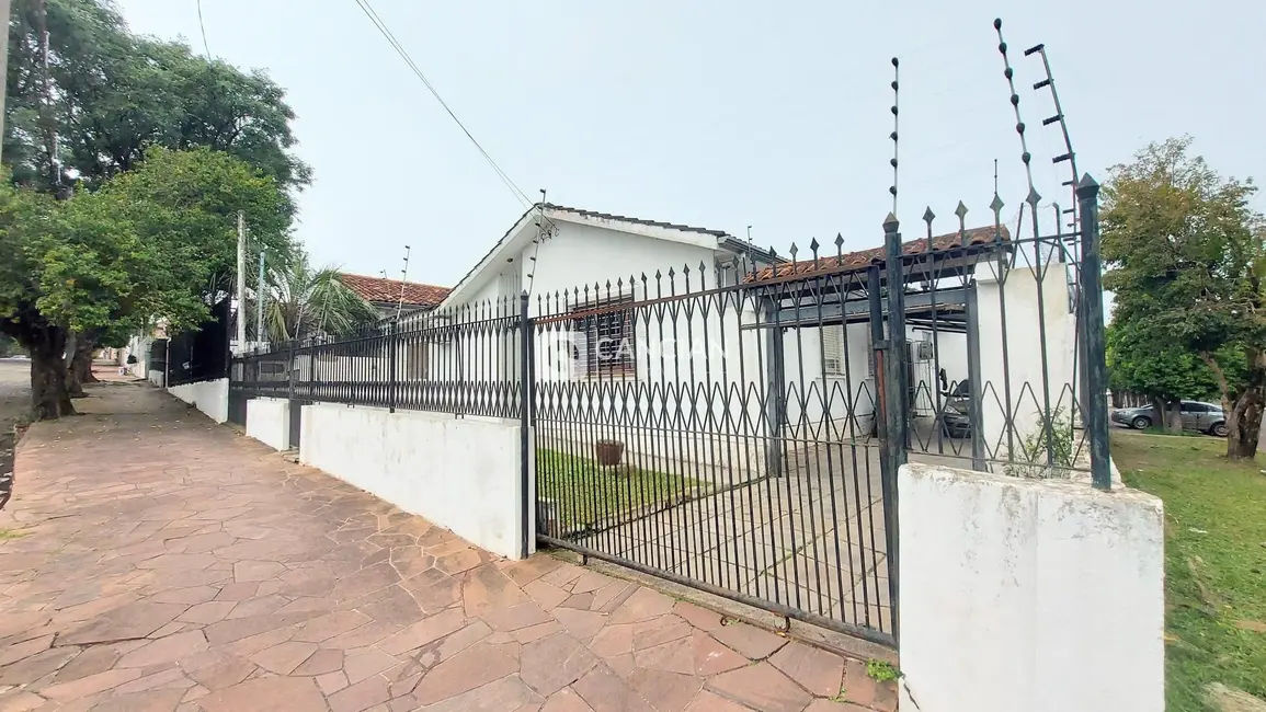 Foto 2 de Casa com 3 quartos à venda, 130m2 em Patronato, Santa Maria - RS