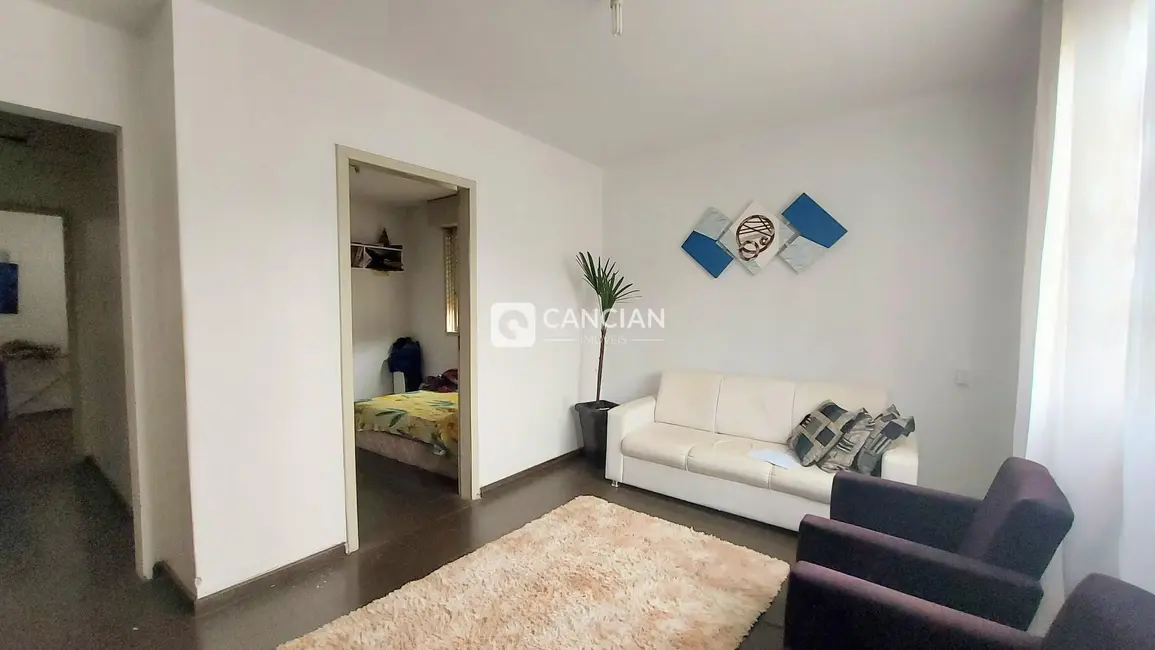 Casa com 3 quartos à venda, 130m2 em Patronato, Santa Maria - RS - imagem 5 Foto 5 de Casa com 3 quartos à venda, 130m2 em Patronato, Santa Maria - RS