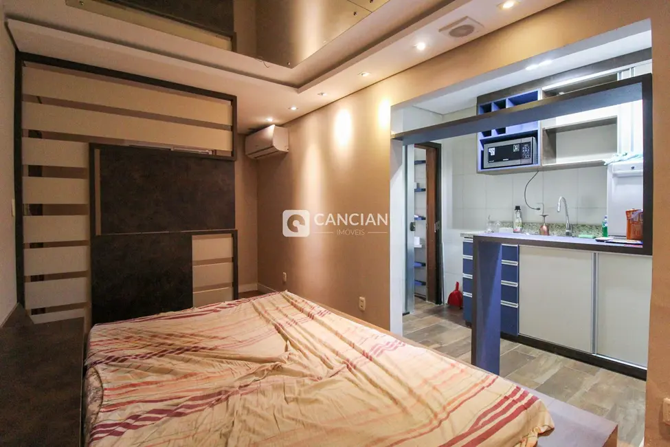 Foto 3 de Kitnet com 1 quarto à venda, 30m2 em Centro, Santa Maria - RS