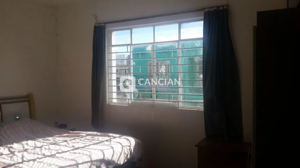 Casa com 3 quartos à venda, 133m2 em Centro, Santa Maria - RS - imagem 3 Foto 3 de Casa com 3 quartos à venda, 133m2 em Centro, Santa Maria - RS