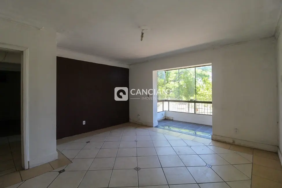 Foto 1 de Apartamento com 3 quartos à venda, 120m2 em Nossa Senhora de Lourdes, Santa Maria - RS