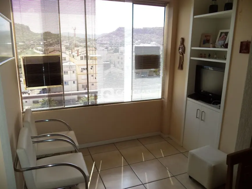 Foto 4 de Cobertura com 3 quartos à venda, 147m2 em Menino Jesus, Santa Maria - RS