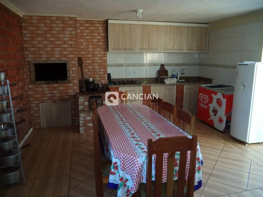 Casa com 4 quartos à venda, 136m2 em Itaara - RS - imagem 4 Foto 4 de Casa com 4 quartos à venda, 136m2 em Itaara - RS