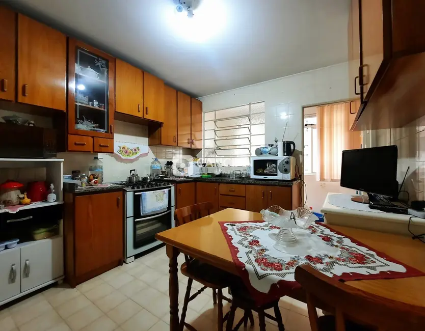 Cobertura com 4 quartos à venda, 214m2 em Menino Jesus, Santa Maria - RS - imagem 6 Foto 6 de Cobertura com 4 quartos à venda, 214m2 em Menino Jesus, Santa Maria - RS