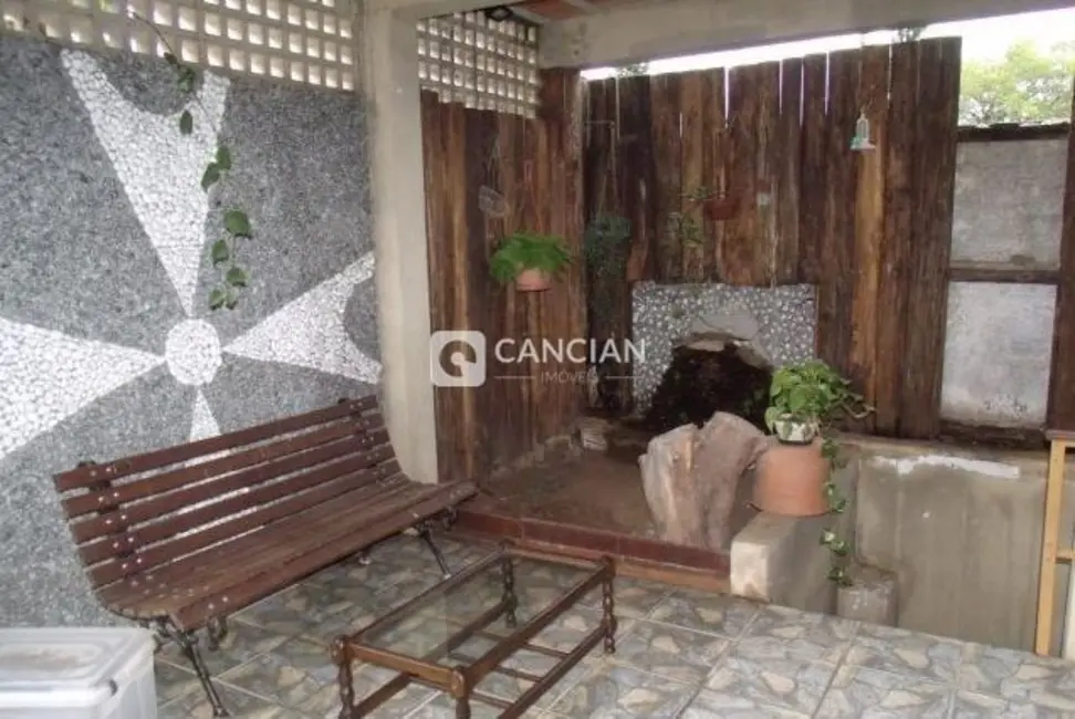 Casa com 2 quartos à venda, 120m2 em Centro, Itaara - RS - imagem 6 Foto 6 de Casa com 2 quartos à venda, 120m2 em Centro, Itaara - RS