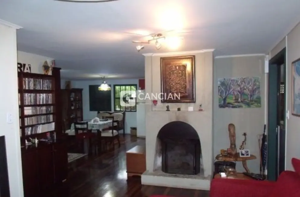 Casa com 2 quartos à venda, 120m2 em Centro, Itaara - RS - imagem 5 Foto 5 de Casa com 2 quartos à venda, 120m2 em Centro, Itaara - RS
