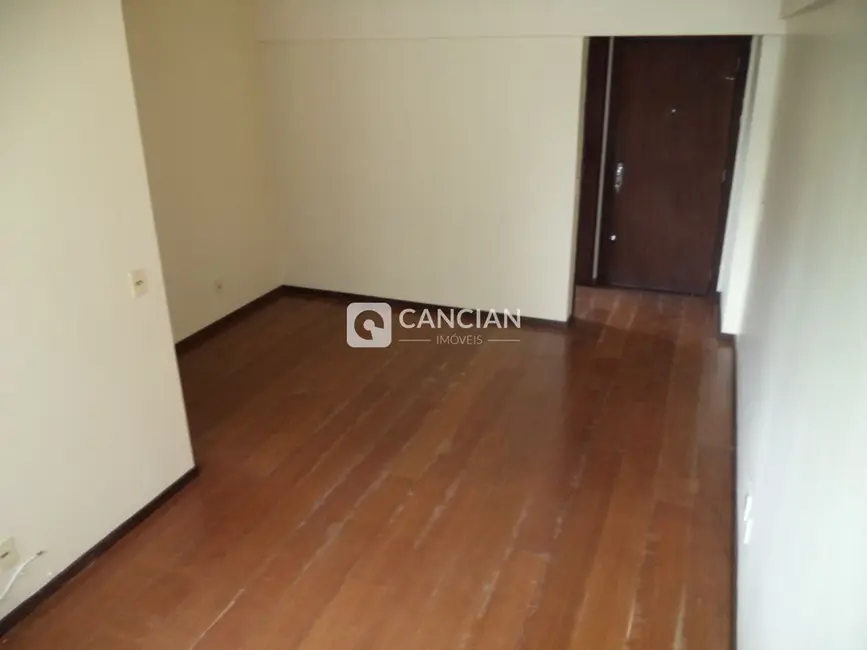 Foto 3 de Apartamento com 2 quartos à venda, 67m2 em Centro, Santa Maria - RS
