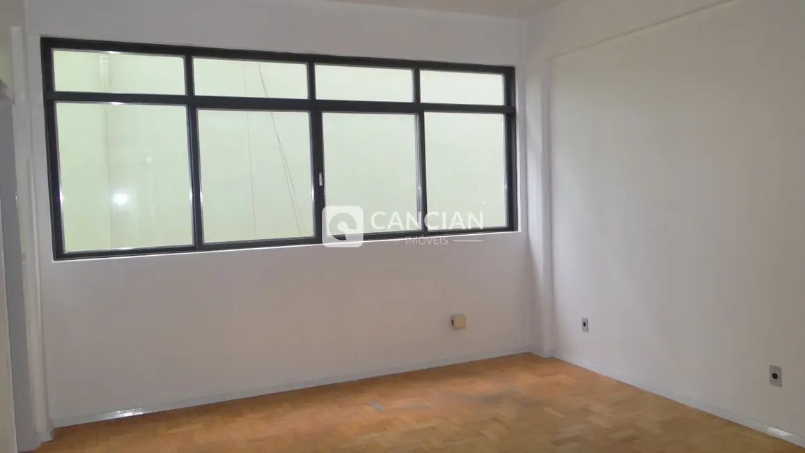 Foto 2 de Sala Comercial para alugar, 18m2 em Centro, Santa Maria - RS