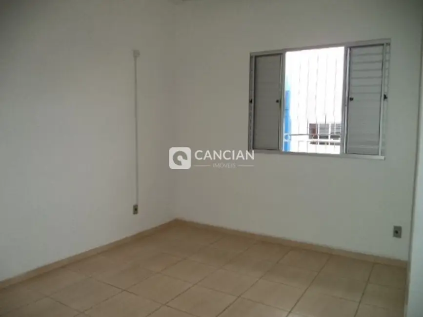 Casa com 4 quartos à venda, 160m2 em Centro, Santa Maria - RS - imagem 3 Foto 3 de Casa com 4 quartos à venda, 160m2 em Centro, Santa Maria - RS