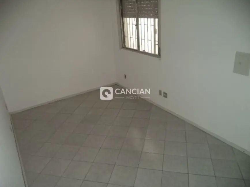 Casa com 4 quartos à venda, 160m2 em Centro, Santa Maria - RS - imagem 9 Foto 9 de Casa com 4 quartos à venda, 160m2 em Centro, Santa Maria - RS