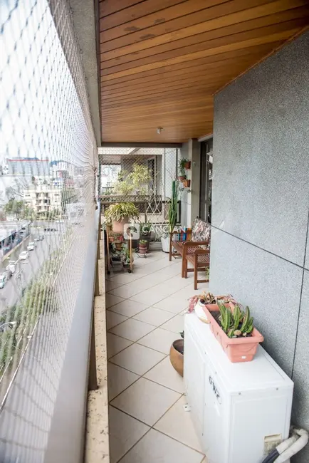 Foto 7 de Apartamento com 4 quartos à venda, 222m2 em Patronato, Santa Maria - RS