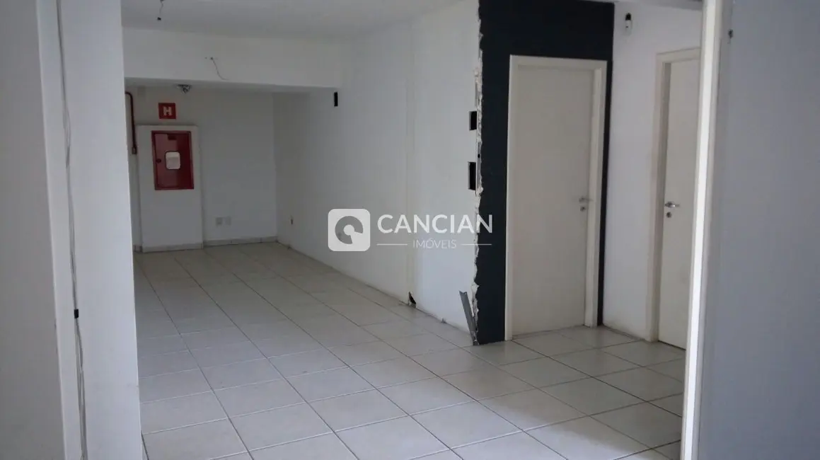 Foto 2 de Sala Comercial para alugar, 150m2 em Nossa Senhora de Fátima, Santa Maria - RS