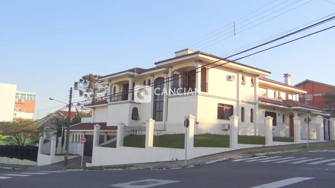 Foto 1 de Casa com 5 quartos à venda, 796m2 em Patronato, Santa Maria - RS