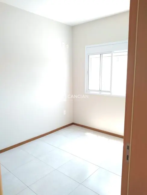 Foto 4 de Apartamento com 1 quarto à venda, 40m2 em Camobi, Santa Maria - RS