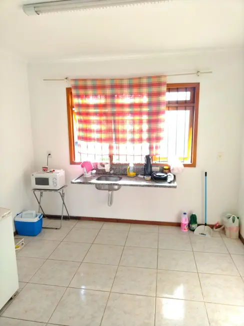 Casa com 2 quartos à venda, 260m2 em Camobi, Santa Maria - RS - imagem 4 Foto 4 de Casa com 2 quartos à venda, 260m2 em Camobi, Santa Maria - RS