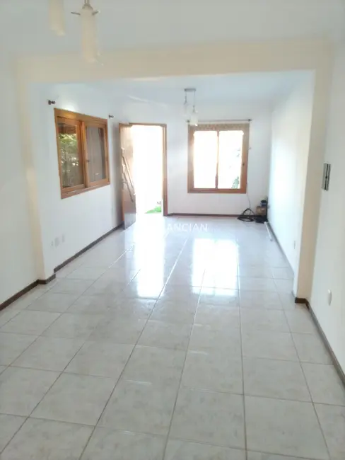 Foto 2 de Casa com 2 quartos à venda, 260m2 em Camobi, Santa Maria - RS