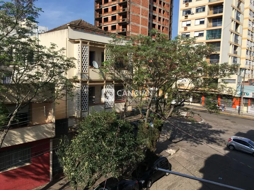 Foto 3 de Apartamento com 3 quartos à venda, 100m2 em Centro, Santa Maria - RS