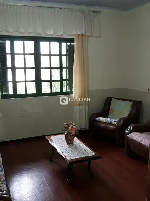 Casa com 3 quartos à venda, 210m2 em Dom Antônio Reis, Santa Maria - RS - imagem 7 Foto 7 de Casa com 3 quartos à venda, 210m2 em Dom Antônio Reis, Santa Maria - RS