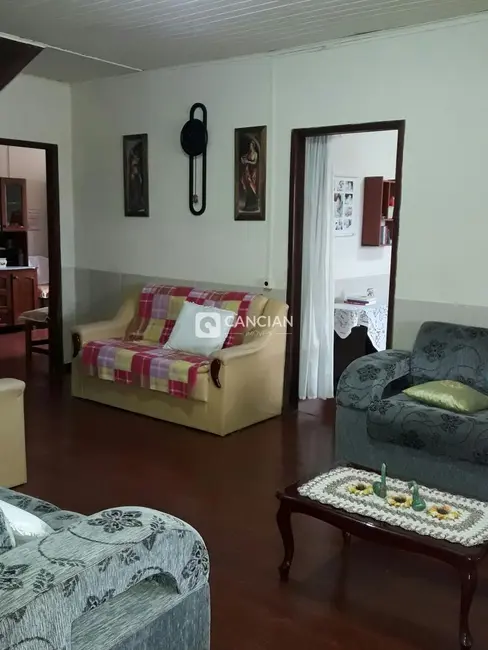 Casa com 3 quartos à venda, 210m2 em Dom Antônio Reis, Santa Maria - RS - imagem 6 Foto 6 de Casa com 3 quartos à venda, 210m2 em Dom Antônio Reis, Santa Maria - RS