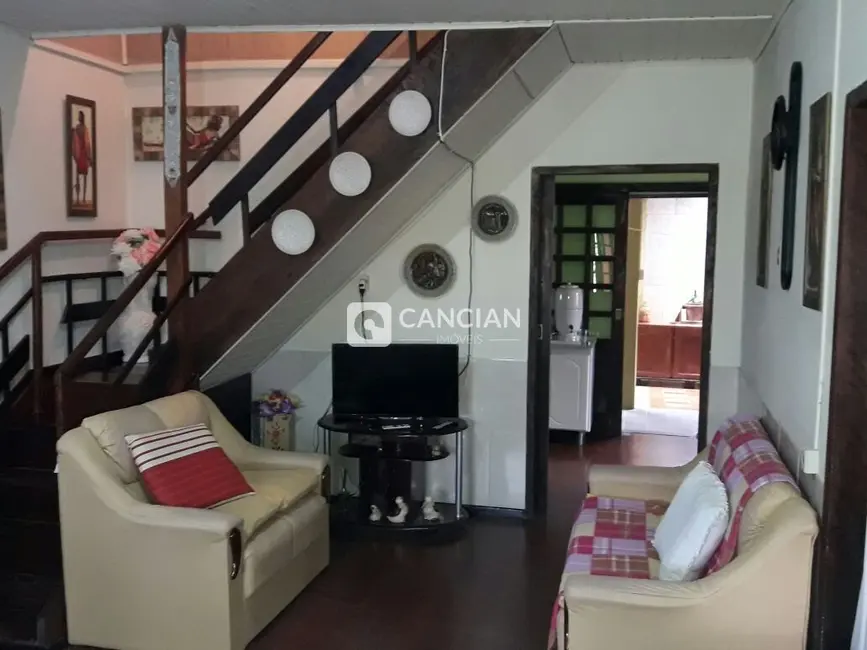 Casa com 3 quartos à venda, 210m2 em Dom Antônio Reis, Santa Maria - RS - imagem 5 Foto 5 de Casa com 3 quartos à venda, 210m2 em Dom Antônio Reis, Santa Maria - RS