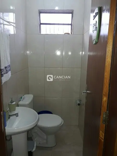 Casa com 3 quartos à venda, 119m2 em Juscelino Kubitschek, Santa Maria - RS - imagem 5 Foto 5 de Casa com 3 quartos à venda, 119m2 em Juscelino Kubitschek, Santa Maria - RS