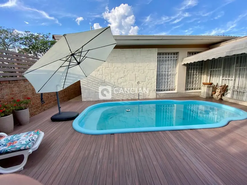 Casa com 3 quartos à venda, 400m2 em Patronato, Santa Maria - RS - imagem 8 Foto 8 de Casa com 3 quartos à venda, 400m2 em Patronato, Santa Maria - RS