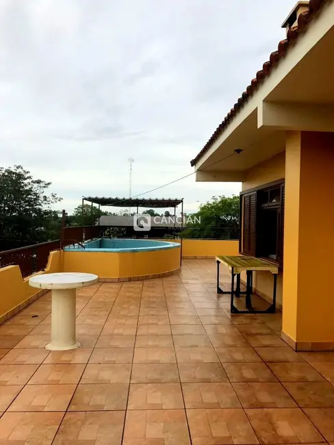 Casa com 3 quartos à venda, 328m2 em Pinheiro Machado, Santa Maria - RS - imagem 8 Foto 8 de Casa com 3 quartos à venda, 328m2 em Pinheiro Machado, Santa Maria - RS