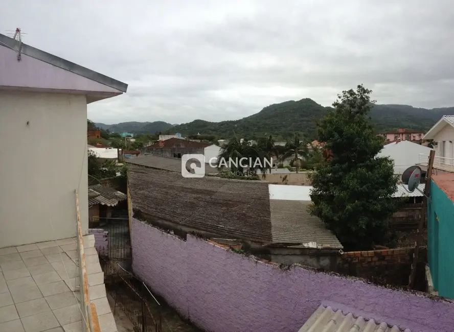 Casa com 3 quartos à venda, 544m2 em São José, Santa Maria - RS - imagem 9 Foto 9 de Casa com 3 quartos à venda, 544m2 em São José, Santa Maria - RS