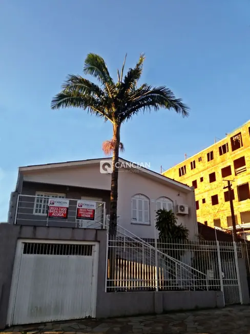 Foto 1 de Casa com 6 quartos à venda, 390m2 em Nossa Senhora do Rosário, Santa Maria - RS