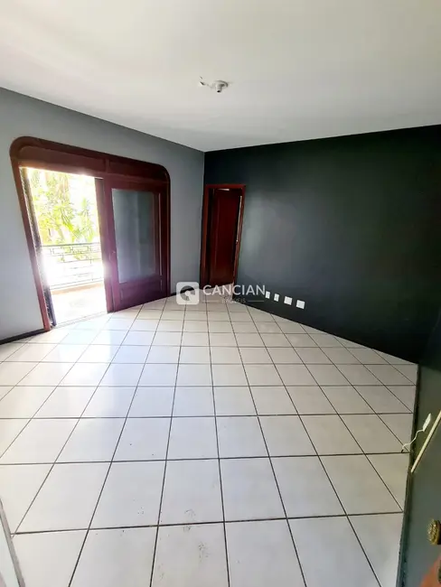 Casa com 5 quartos à venda, 431m2 em Nossa Senhora de Fátima, Santa Maria - RS - imagem 6 Foto 6 de Casa com 5 quartos à venda, 431m2 em Nossa Senhora de Fátima, Santa Maria - RS