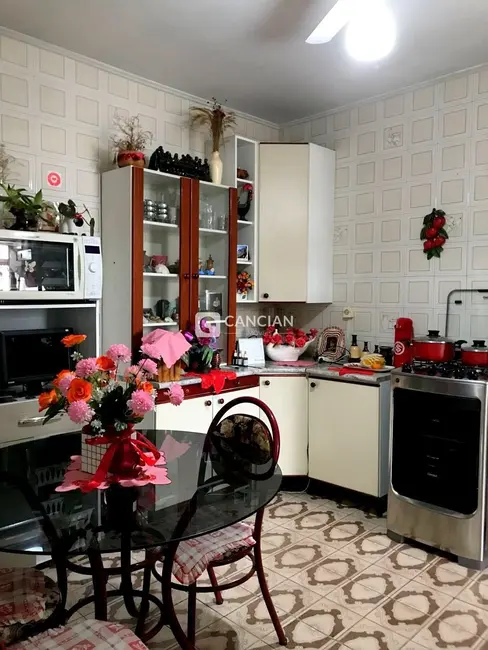 Foto 5 de Apartamento com 3 quartos para alugar, 89m2 em Nossa Senhora do Rosário, Santa Maria - RS