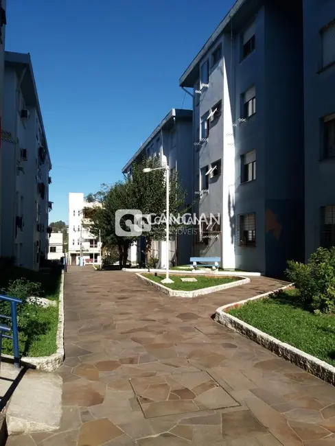 Foto 2 de Apartamento com 2 quartos à venda, 54m2 em Nonoai, Santa Maria - RS