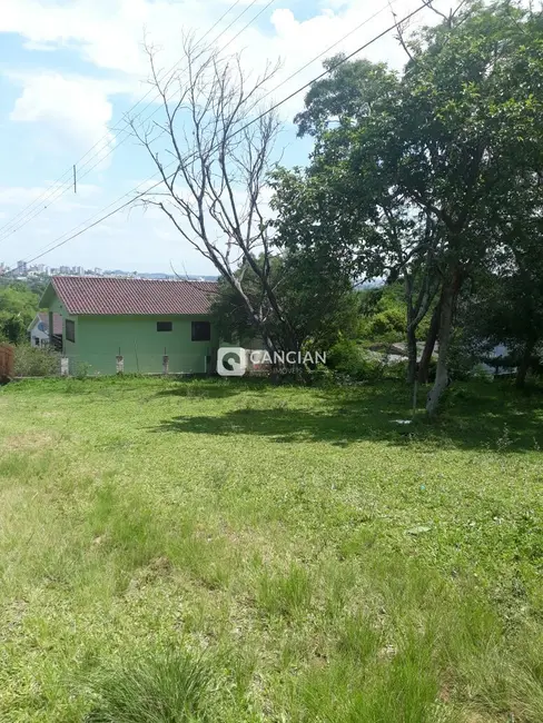 Foto 3 de Terreno / Lote à venda, 352m2 em Chácara das Flores, Santa Maria - RS
