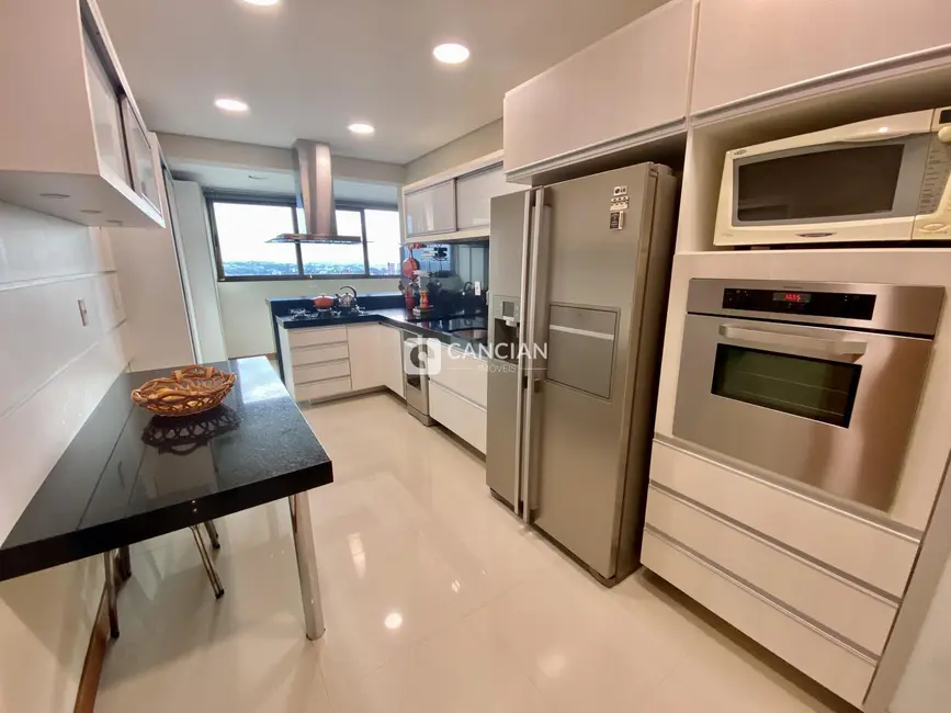 Apartamento com 3 quartos à venda, 239m2 em Nossa Senhora de Fátima, Santa Maria - RS - imagem 8 Foto 8 de Apartamento com 3 quartos à venda, 239m2 em Nossa Senhora de Fátima, Santa Maria - RS