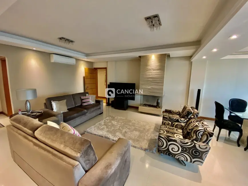 Foto 2 de Apartamento com 3 quartos à venda, 239m2 em Nossa Senhora de Fátima, Santa Maria - RS