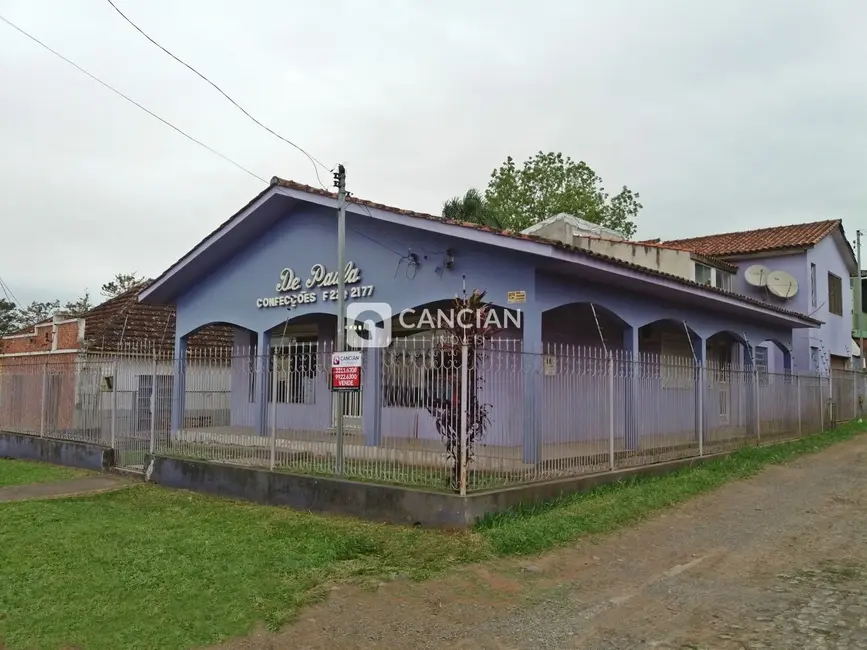 Foto 1 de Casa com 3 quartos à venda, 280m2 em Nossa Senhora das Dores, Santa Maria - RS