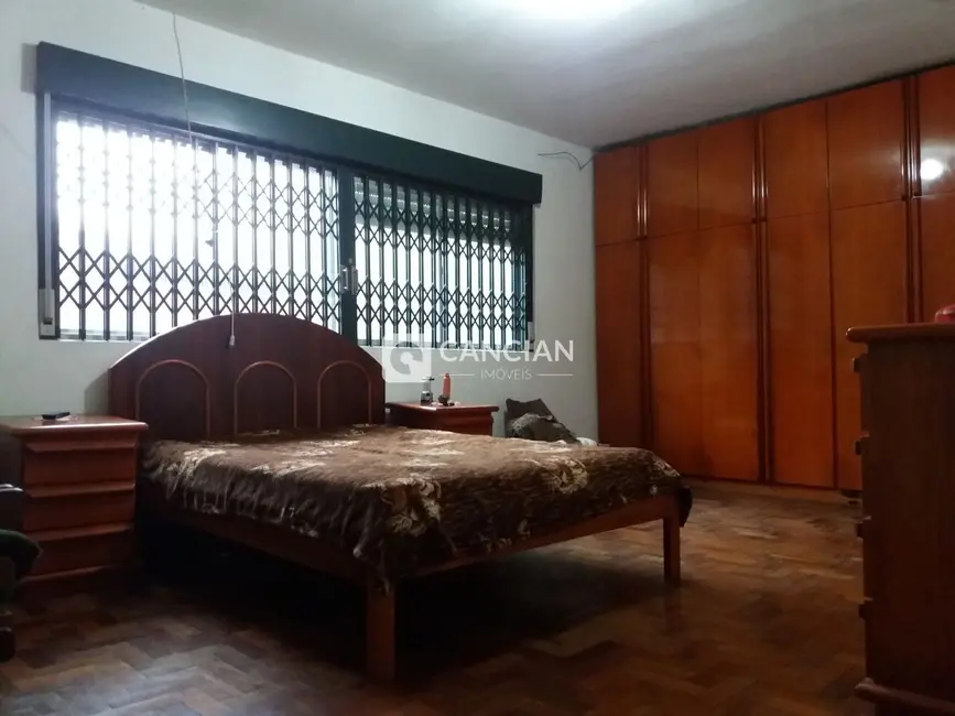 Foto 5 de Casa com 3 quartos à venda, 280m2 em Nossa Senhora das Dores, Santa Maria - RS